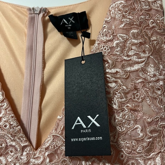 Elegant Pink Lace Evening Gown/bridesmaid dress - Picture 2 of 3